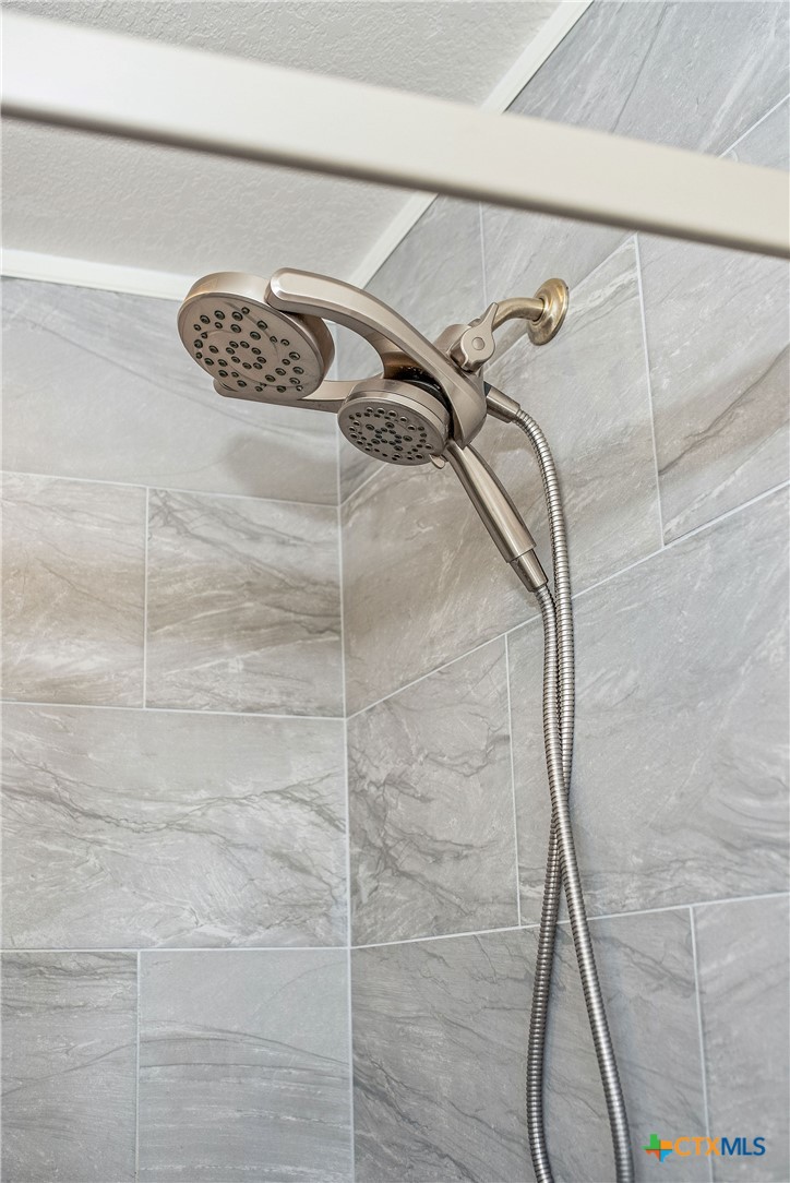 211 Taylor Avenue Port O'Connor, TX 77982 - Photo 42 of 43 a bathroom with a shower