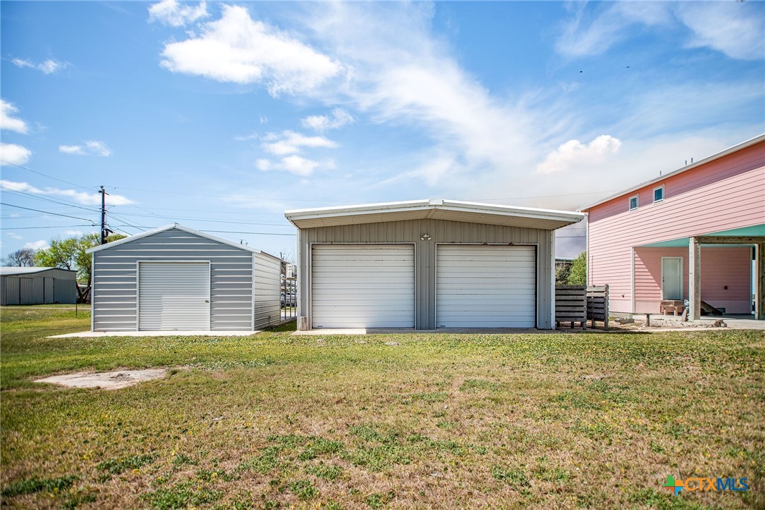 211 Taylor Avenue Port O'Connor, TX 77982 - Photo 8 of 43 a house view with a outdoor space