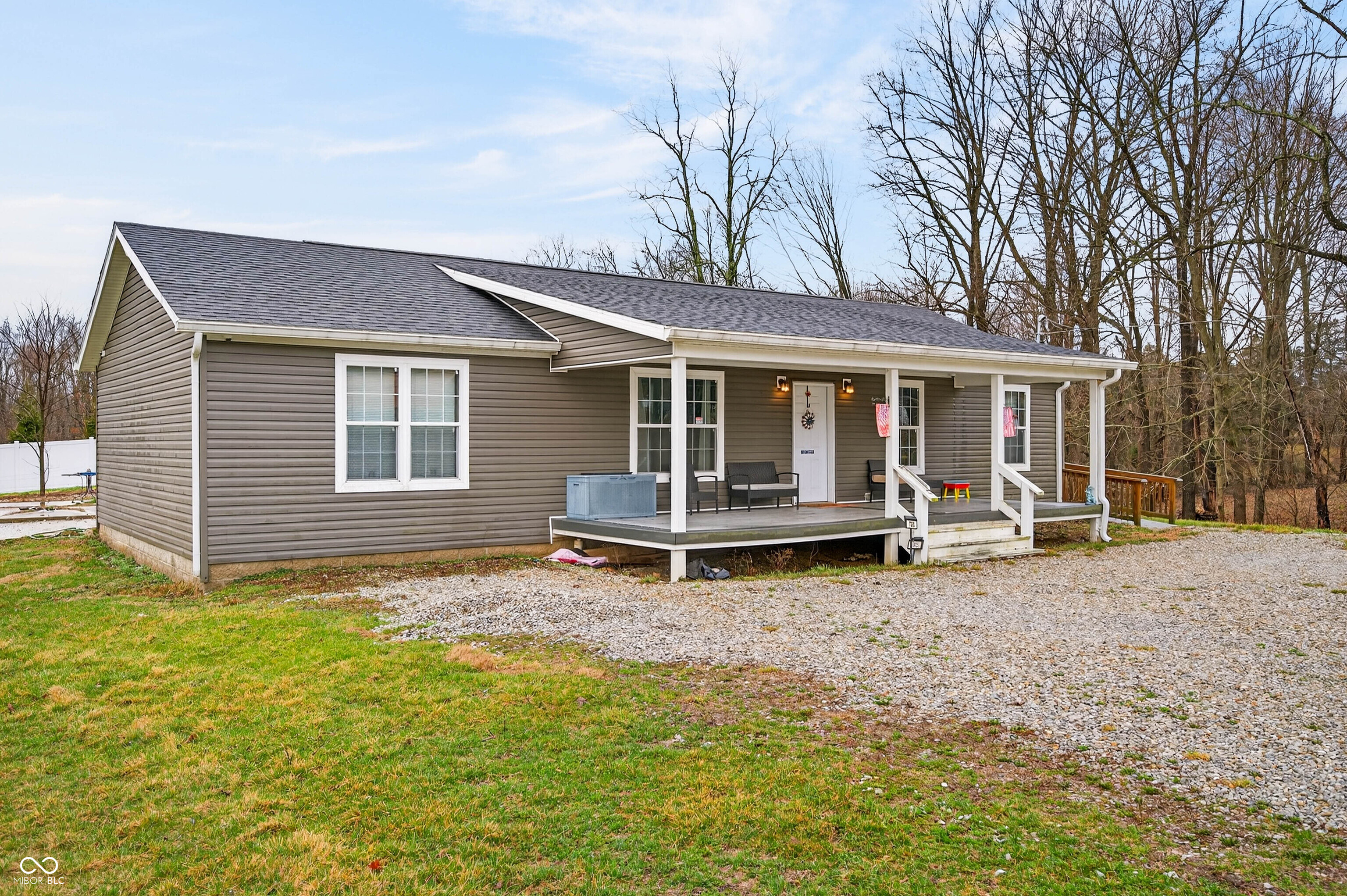 785 West Cedar Bluff Road Bloomington, IN 47403 - Photo 2 of 41