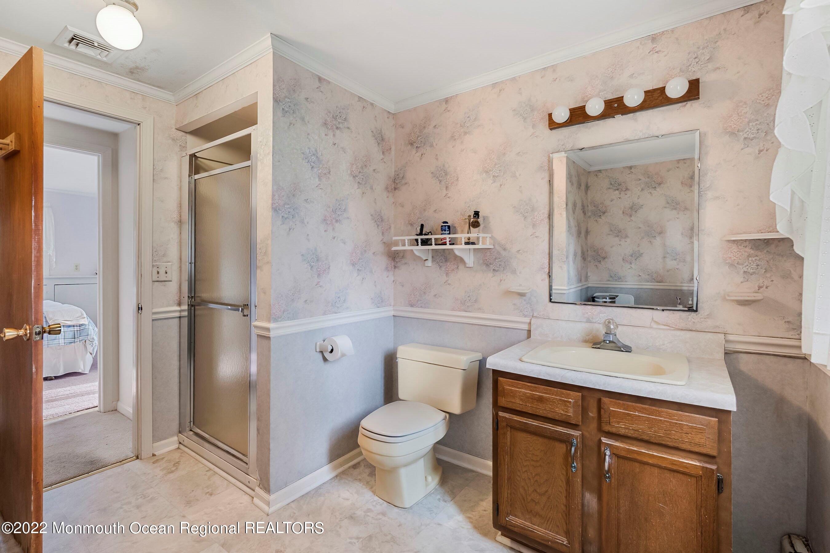 2587 Crestview Road Manasquan, NJ 08736 - Photo 26 of 37 24-Int4 Lav1