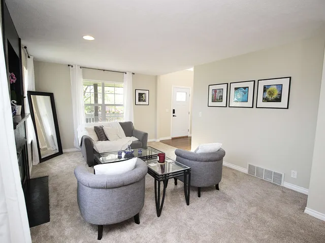 $799,999 | 17201 East Galaxy Lane, Greenacres, WA 99016