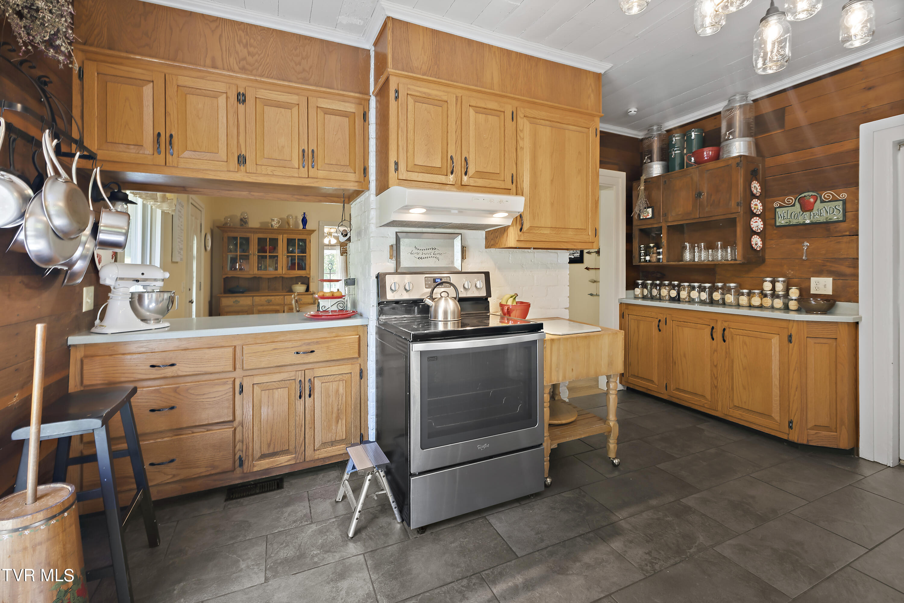 1217 Wahoo Valley Road Kingsport, TN 37663 - Photo 15 of 61 128A1375