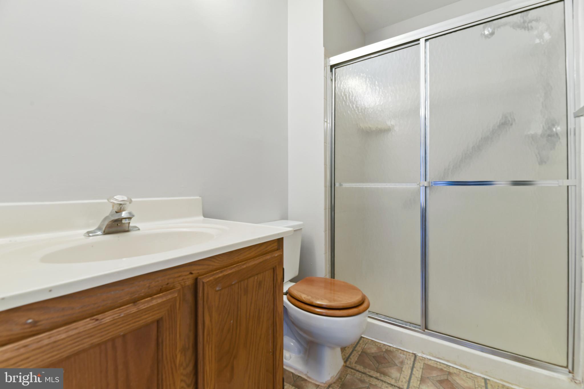 1223 Brigadoon Trail Baltimore, MD 21207 - Photo 13 of 38 Primary Bath