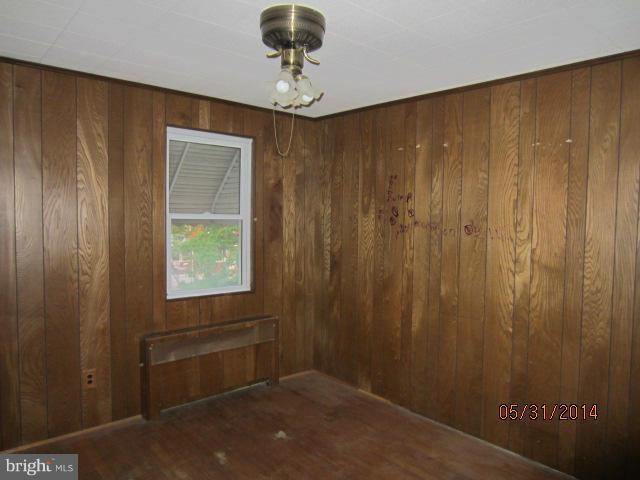 3640 Clarenell Road Baltimore, MD 21229 - Photo 9 of 13 Bedroom