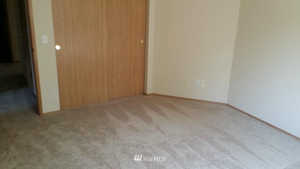7310 East Raintree Lane Port Orchard, WA 98366 - Photo 11 of 13 Gallery Image 11