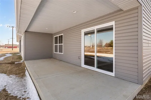 $363,000 | 13 Sonata Lane, Troy, IL 62294