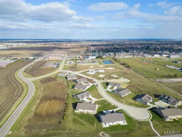 $363,000 | 13 Sonata Lane, Troy, IL 62294