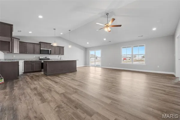 $363,000 | 13 Sonata Lane, Troy, IL 62294