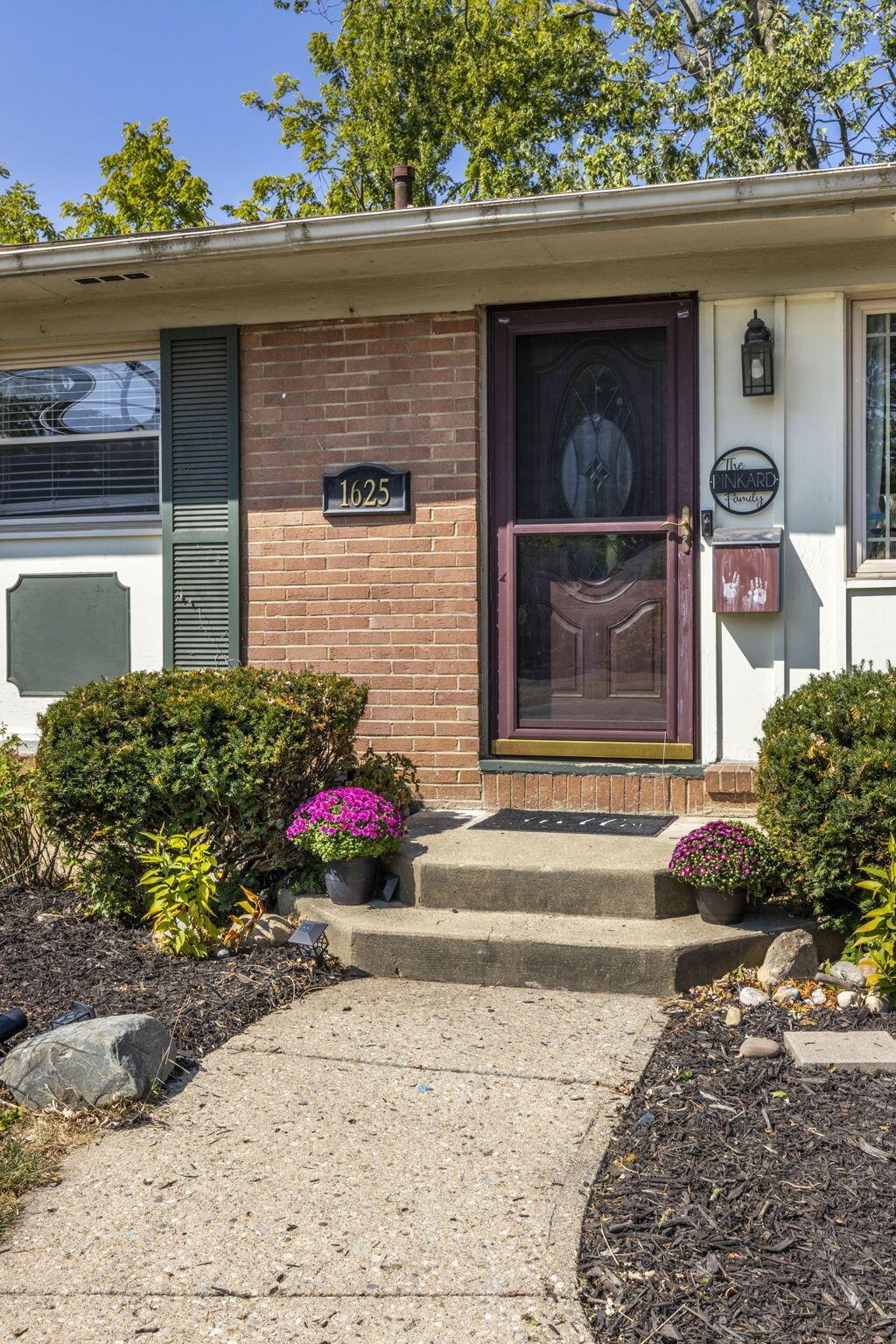 1625 Zettler Road Columbus, OH 43227 - Photo 31 of 38 2024-9-9 1625 Zettler Rd 008