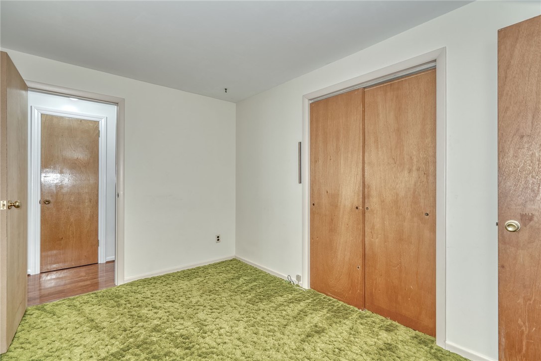66 Merryhill Drive Rochester, NY 14625 - Photo 22 of 44