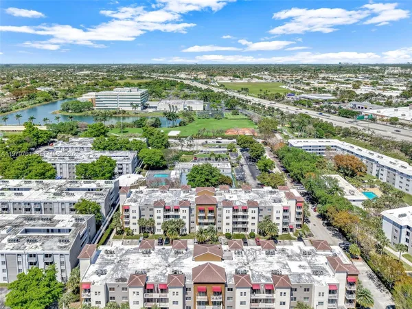 $198,000 | 11040 Southwest 196th Street, Unit 203, Cutler Bay, FL 33157