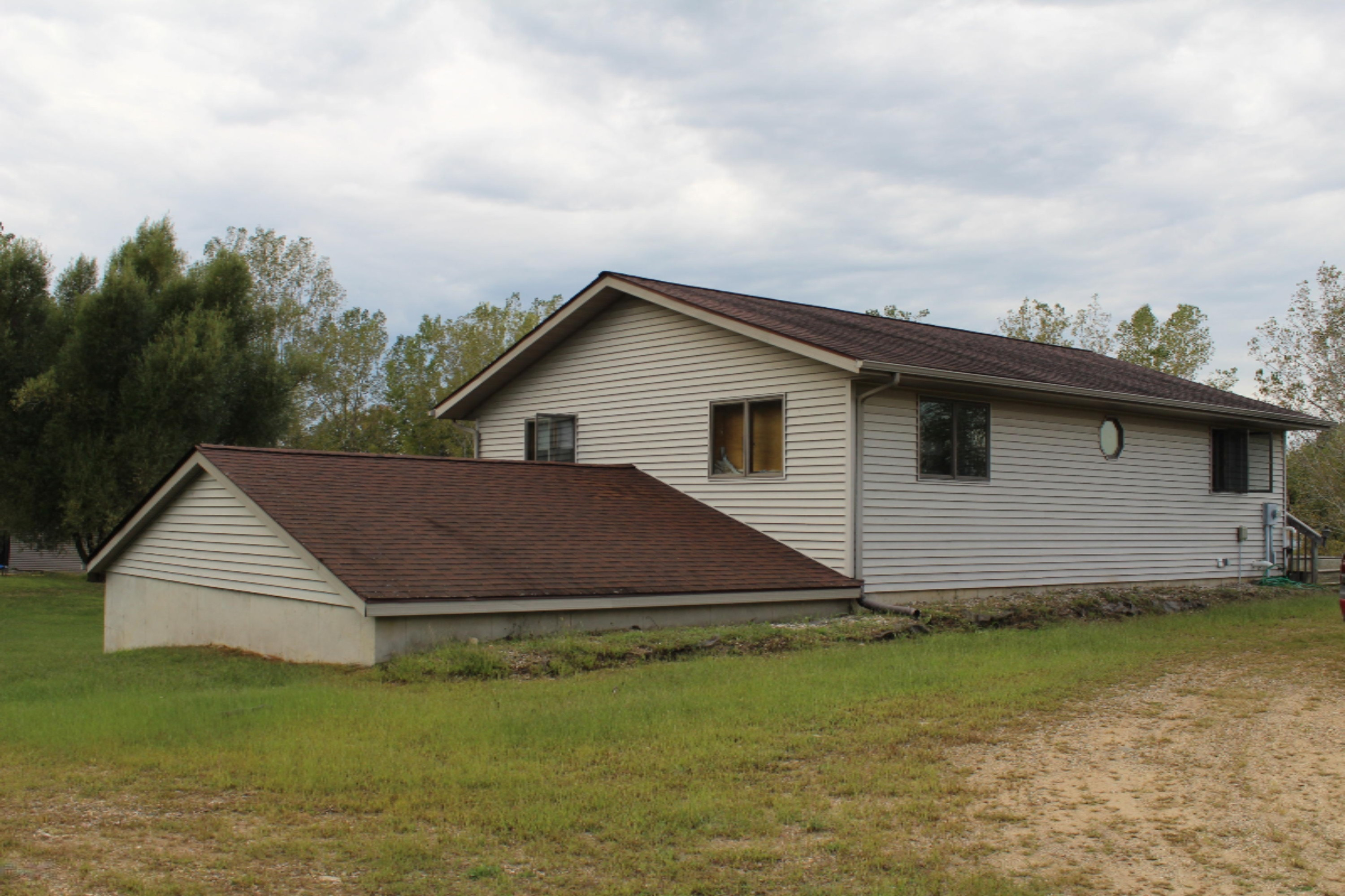 7250 Pike Road Delton, MI 49046 - Photo 5 of 9 IMG_2952
