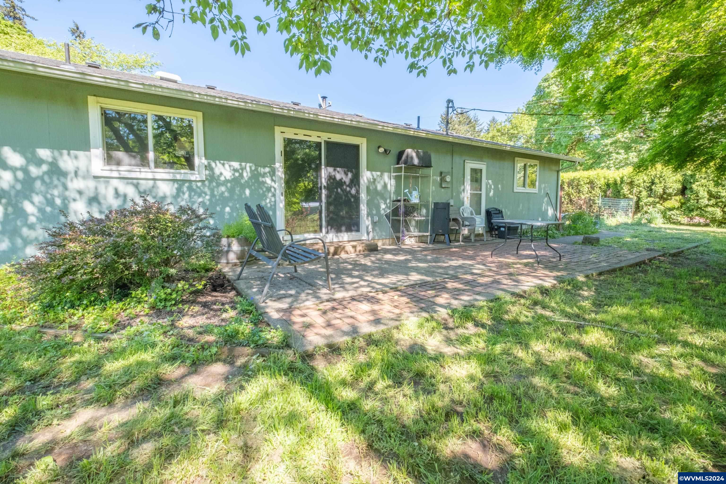 30396 Butte Creek Road Lebanon, OR 97355 - Photo 26 of 34 Gallery Image 26