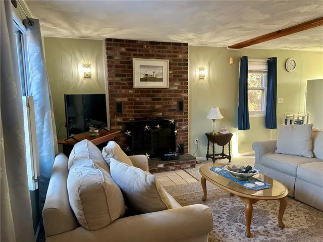 $1,900 | 72 Elm Road, Charlestown, RI 02813