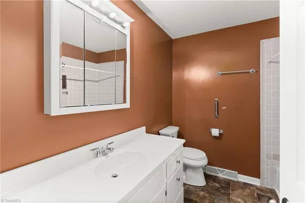 $274,900 | 108 Hinshaw Street, Yadkinville, NC 27055