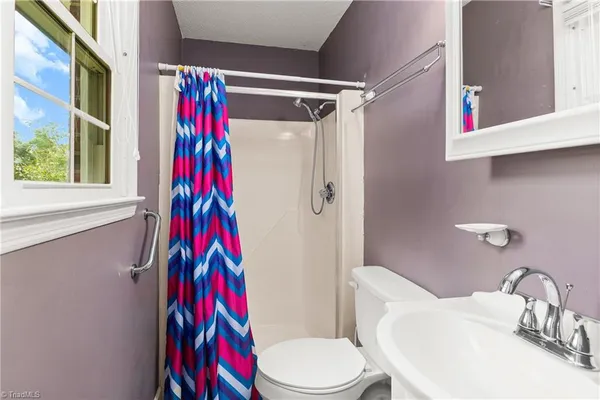 $274,900 | 108 Hinshaw Street, Yadkinville, NC 27055