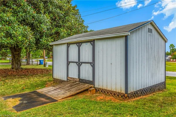 $274,900 | 108 Hinshaw Street, Yadkinville, NC 27055