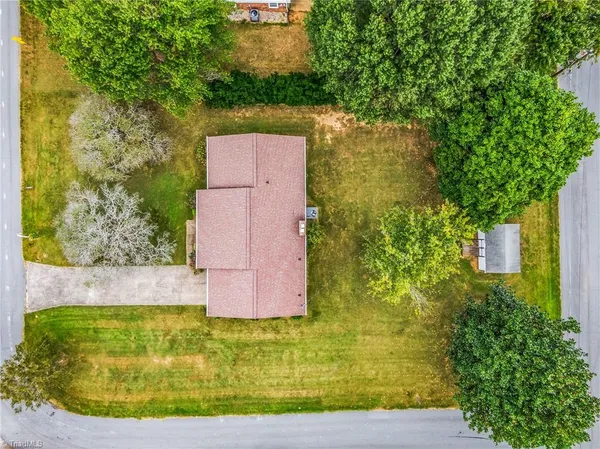 $274,900 | 108 Hinshaw Street, Yadkinville, NC 27055