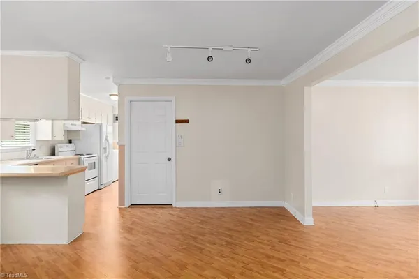 $274,900 | 108 Hinshaw Street, Yadkinville, NC 27055