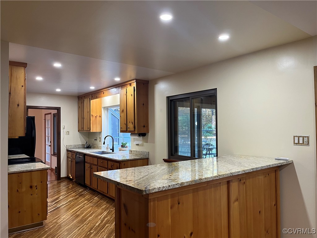6220 Glebe Point Road Chesterfield, VA 23838 - Photo 23 of 50 a kitchen with counter top space sink and refrigerator