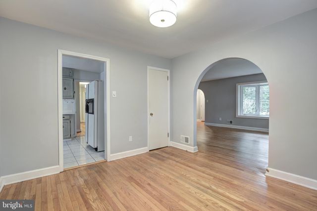 $640,000 | 3816 Lake Boulevard, Annandale, VA 22003