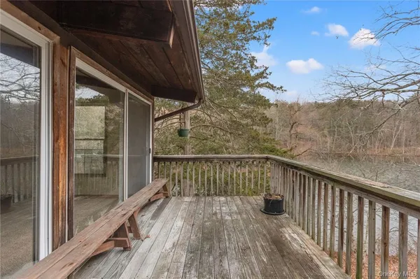 $1,500 | 296 Pine Hill Road, Unit 296, Pleasant Valley, NY 12569