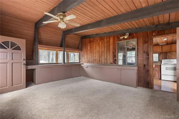 $1,500 | 296 Pine Hill Road, Unit 296, Pleasant Valley, NY 12569