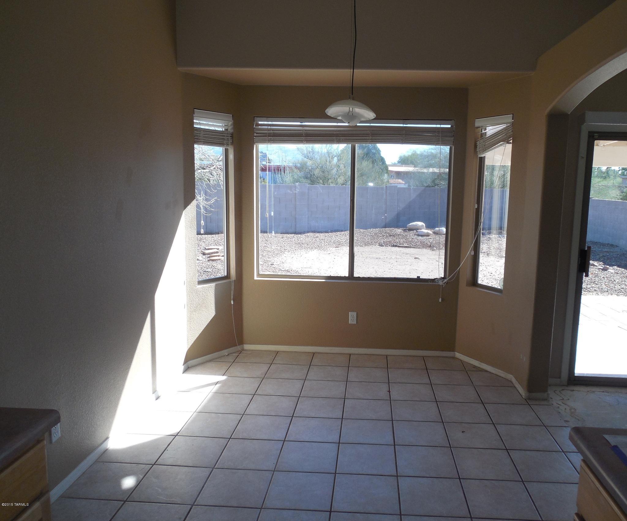 2541 South Ave Arroyo Rincon Tucson, AZ 85710 - Photo 6 of 25
