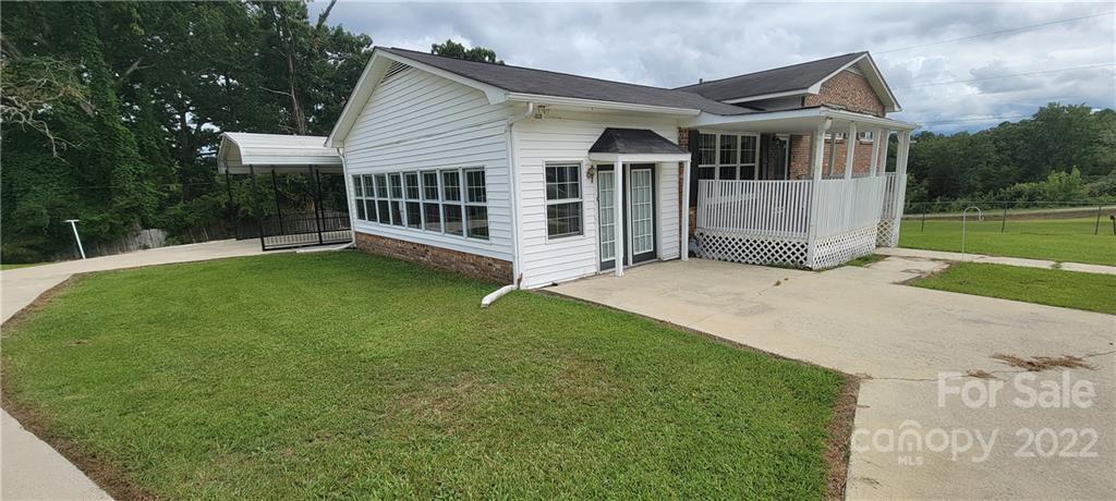16324 Ridgeway Road Great Falls, SC 29055 - Photo 6 of 36 Gallery Image 6