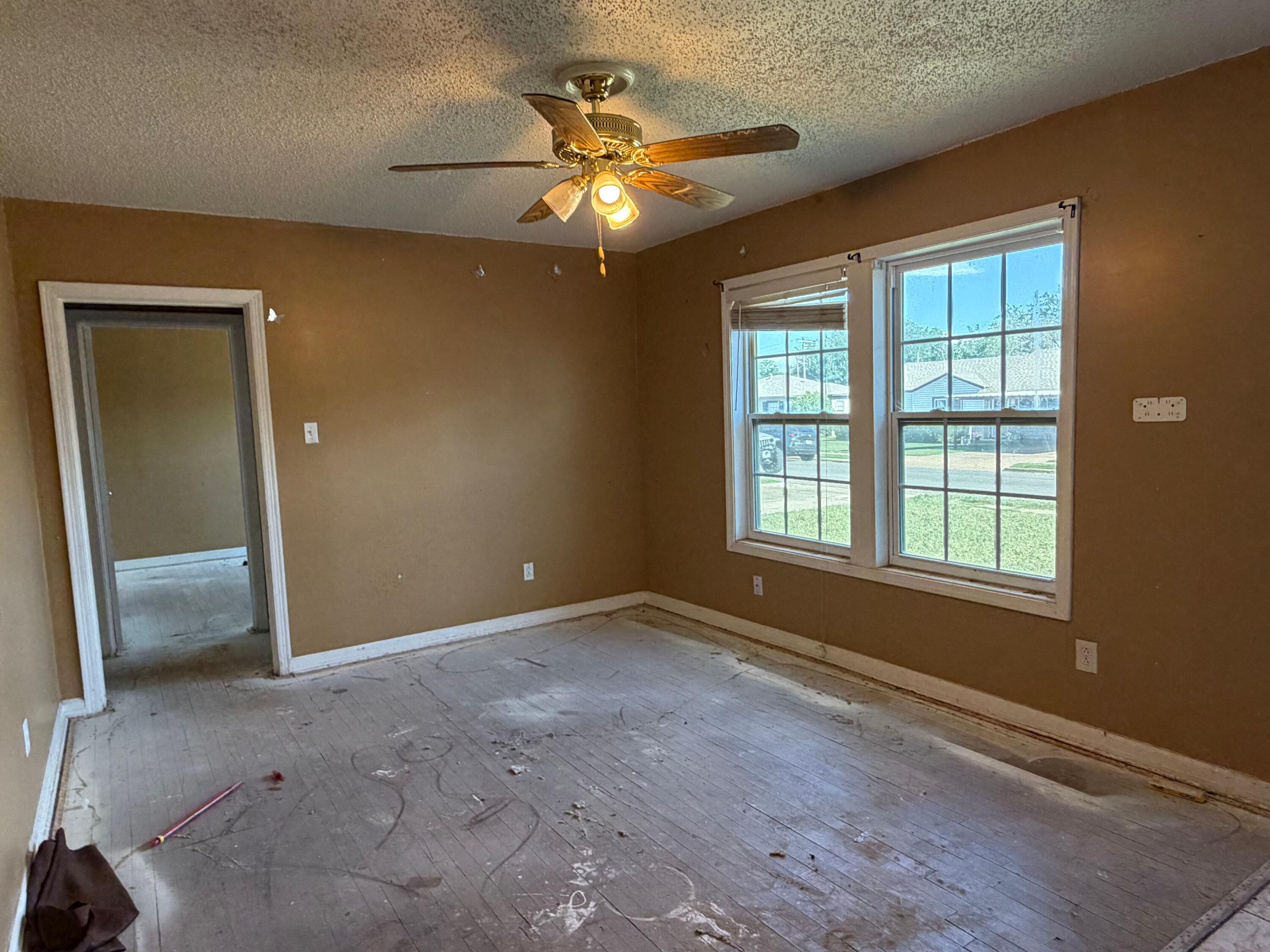 2012 39th Street Lubbock, TX 79412 - Photo 3 of 18 2012 39th Street