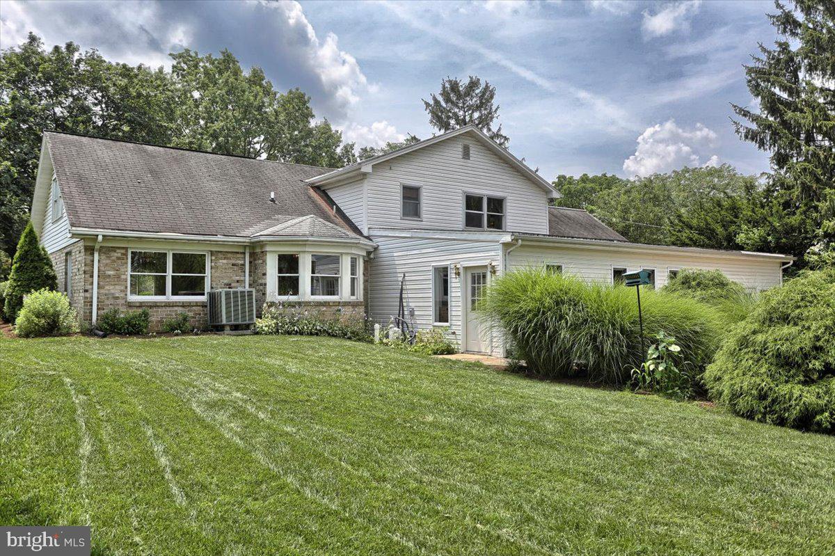 215 Mine Road Hershey, PA 17033 - Photo 2 of 71 Back