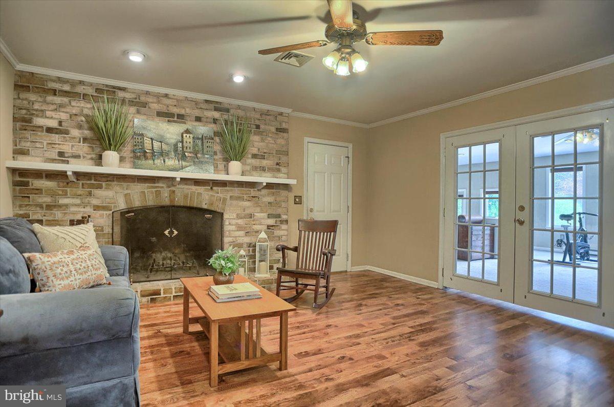 215 Mine Road Hershey, PA 17033 - Photo 29 of 71 Den