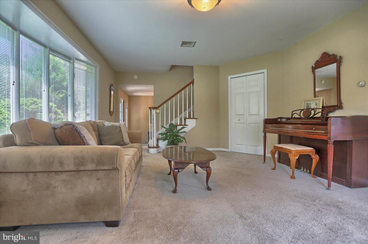 215 Mine Road Hershey, PA 17033 - Photo 8 of 71 Formal Living Room