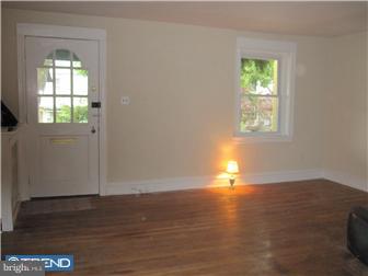 441 Wellesley Road Philadelphia, PA 19119 - Photo 4 of 10 Gallery Image 4