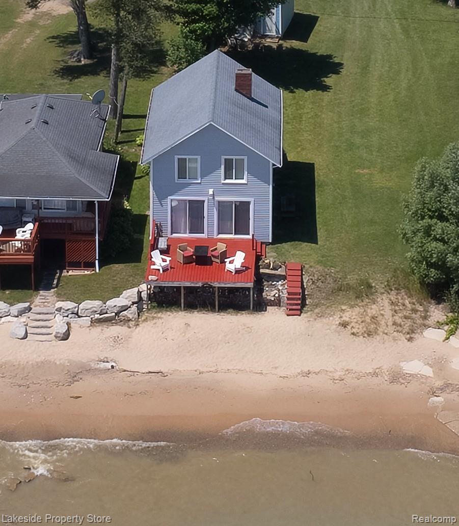 2778 North Lakeshore Road Carsonville, MI 48419 - Photo 4 of 30 On the beach!
