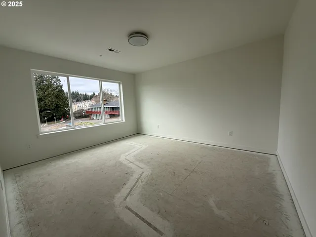 $456,000 | 272 Northwest Mawrcrest Avenue, Gresham, OR 97030