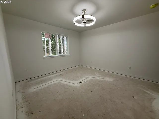 $456,000 | 272 Northwest Mawrcrest Avenue, Gresham, OR 97030