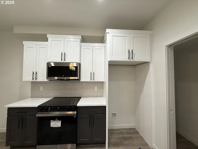 $456,000 | 272 Northwest Mawrcrest Avenue, Gresham, OR 97030