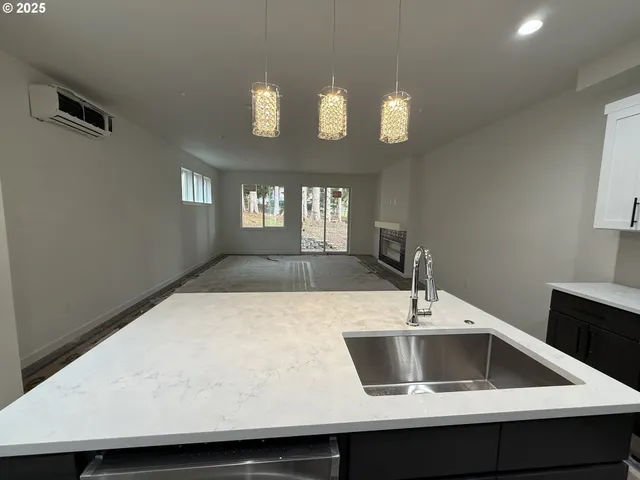 $456,000 | 272 Northwest Mawrcrest Avenue, Gresham, OR 97030