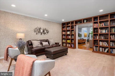 $925,000 | 8391 Vineland Court, Millersville, MD 21108