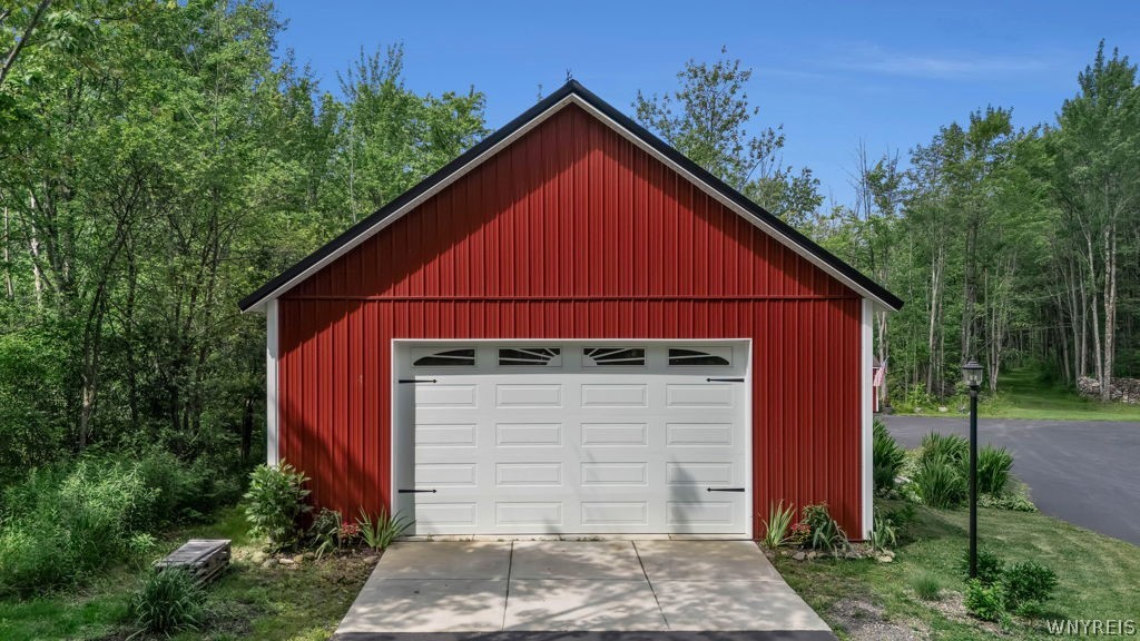 7700 Bleistein Road West Falls, NY 14170 - Photo 36 of 42