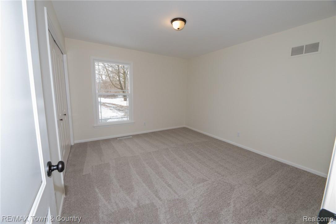 9440 Beecher Road Flushing, MI 48433 - Photo 29 of 40 29.jpg