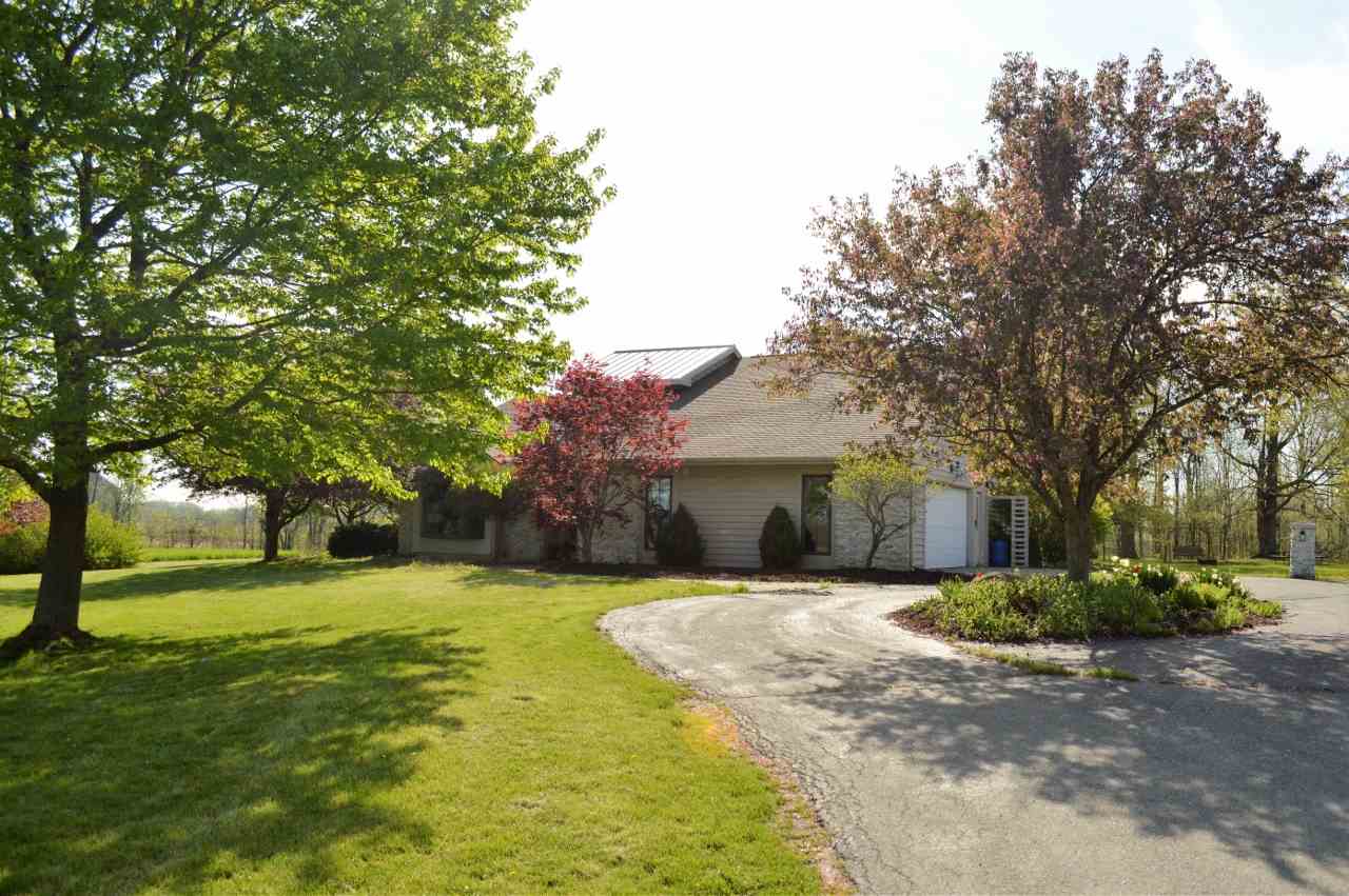 3441 South Washington Road Columbia City, IN 46725 - Photo 1 of 35 Gallery Image 1