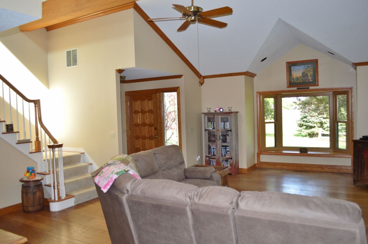 3441 South Washington Road Columbia City, IN 46725 - Photo 8 of 35 Gallery Image 8