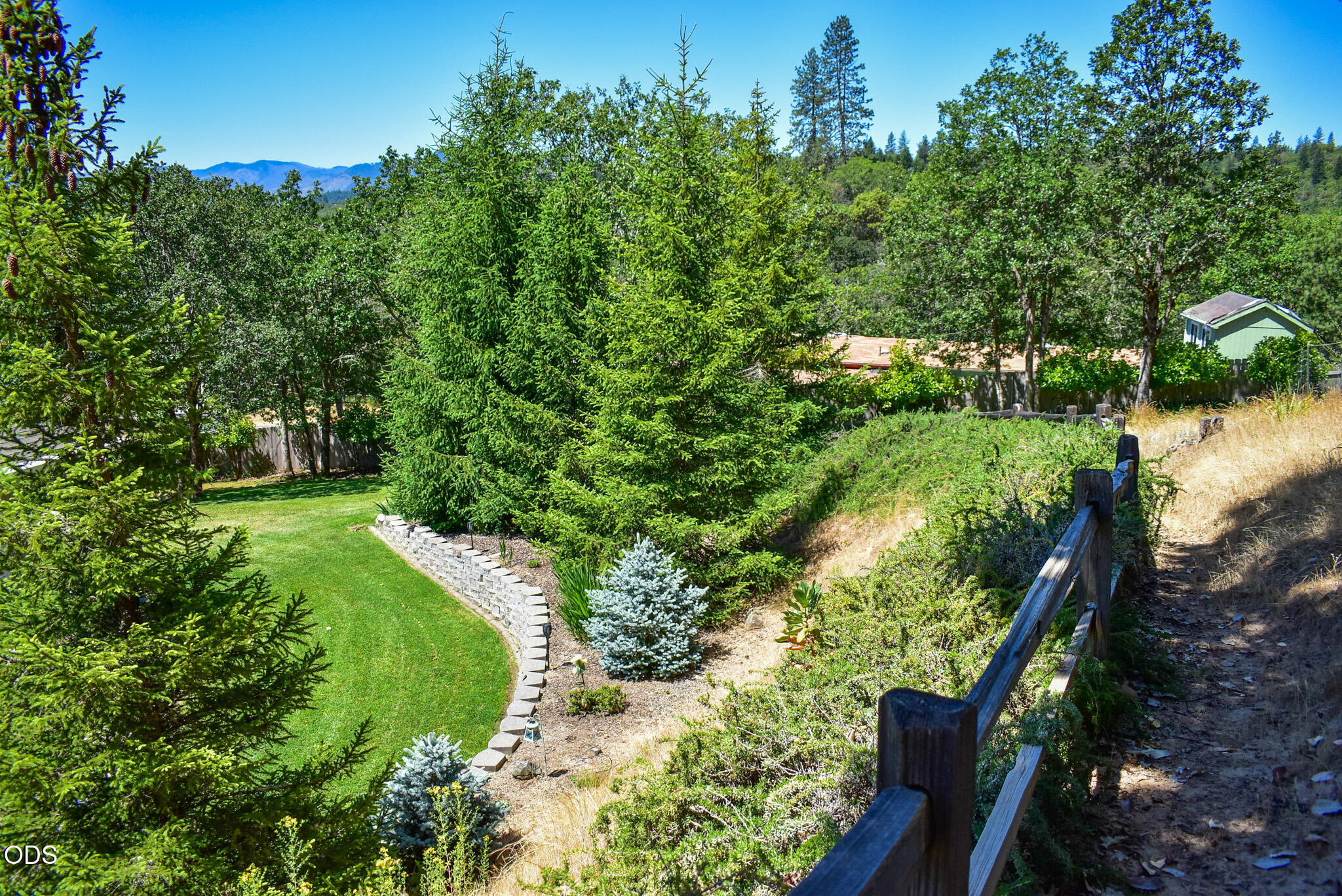 799 Three Pines Road Grants Pass, OR 97526 - Photo 35 of 40