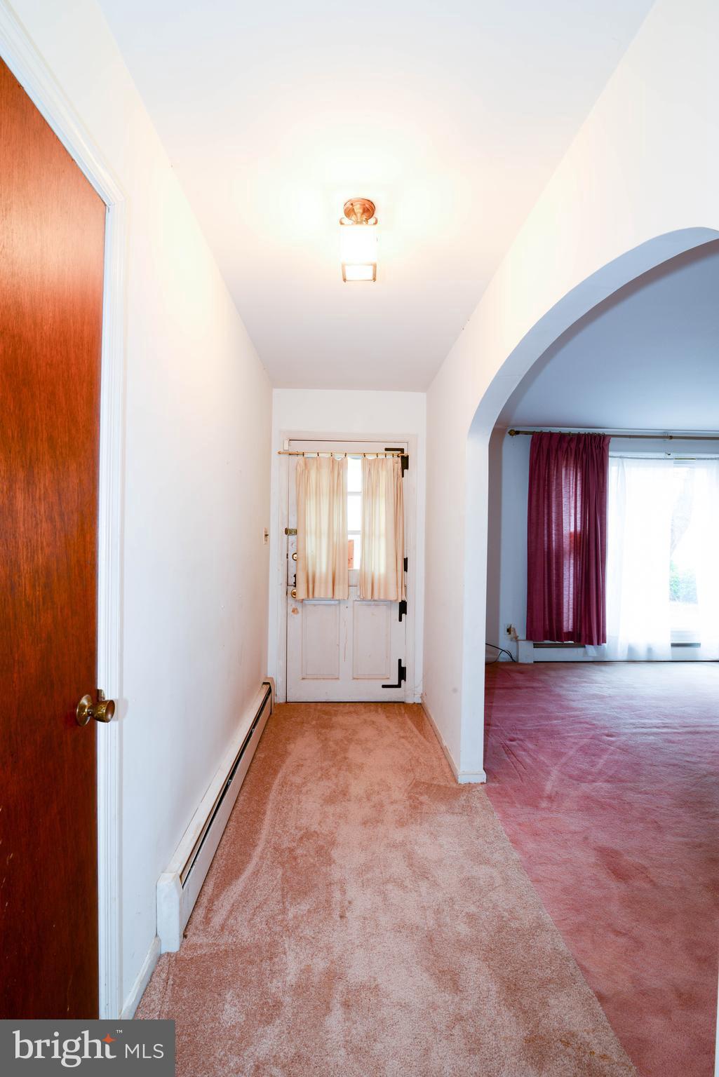 7804 Bock Road Fort Washington, MD 20744 - Photo 3 of 30 Foyer