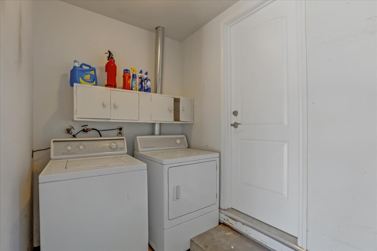 1660 Fordham Way Mountain View, CA 94040 - Photo 32 of 37 a utility room with dryer and washer