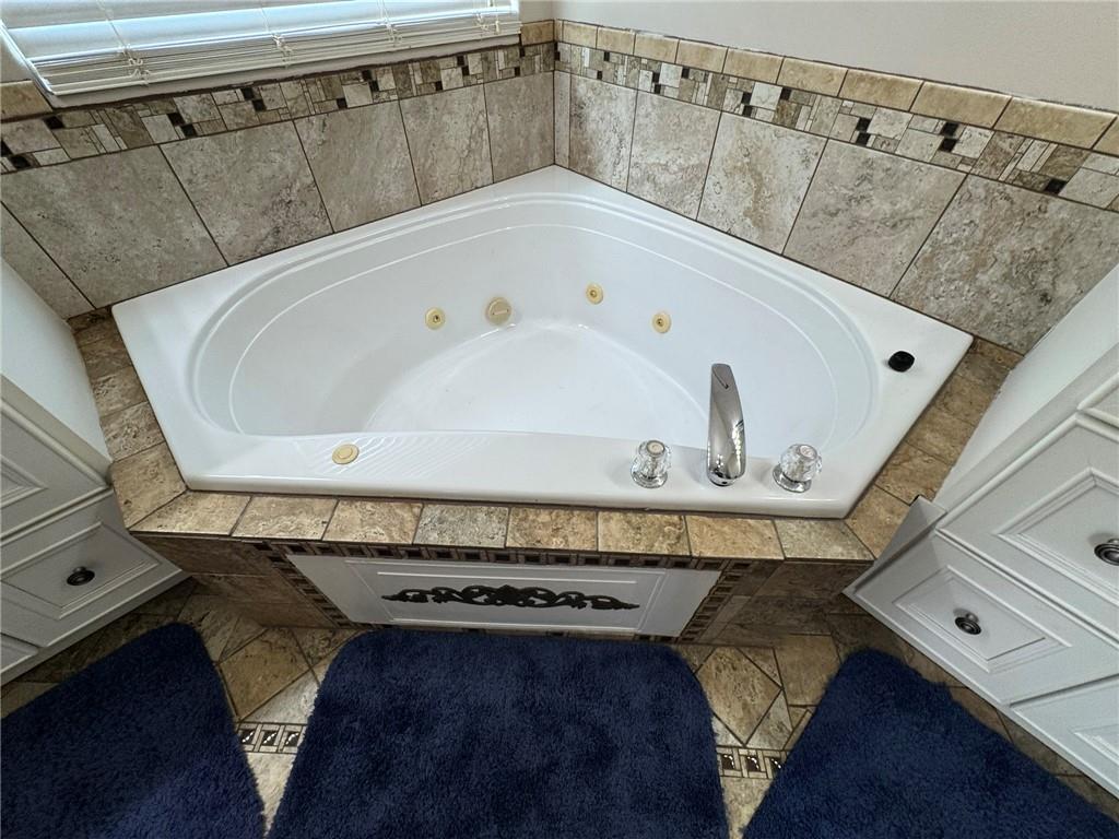 1010 Wiltshire Boulevard Raymore, MO 64083 - Photo 25 of 41