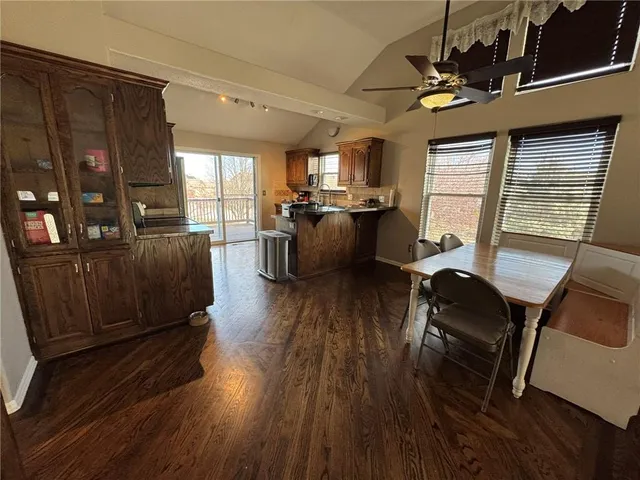 $400,000 | 1010 Wiltshire Boulevard, Raymore, MO 64083