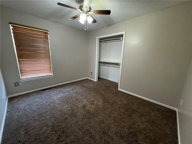 $400,000 | 1010 Wiltshire Boulevard, Raymore, MO 64083